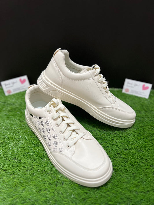 Minimalist 'Printed Side-Panel' Casual Sneakers – Off-White & Cream