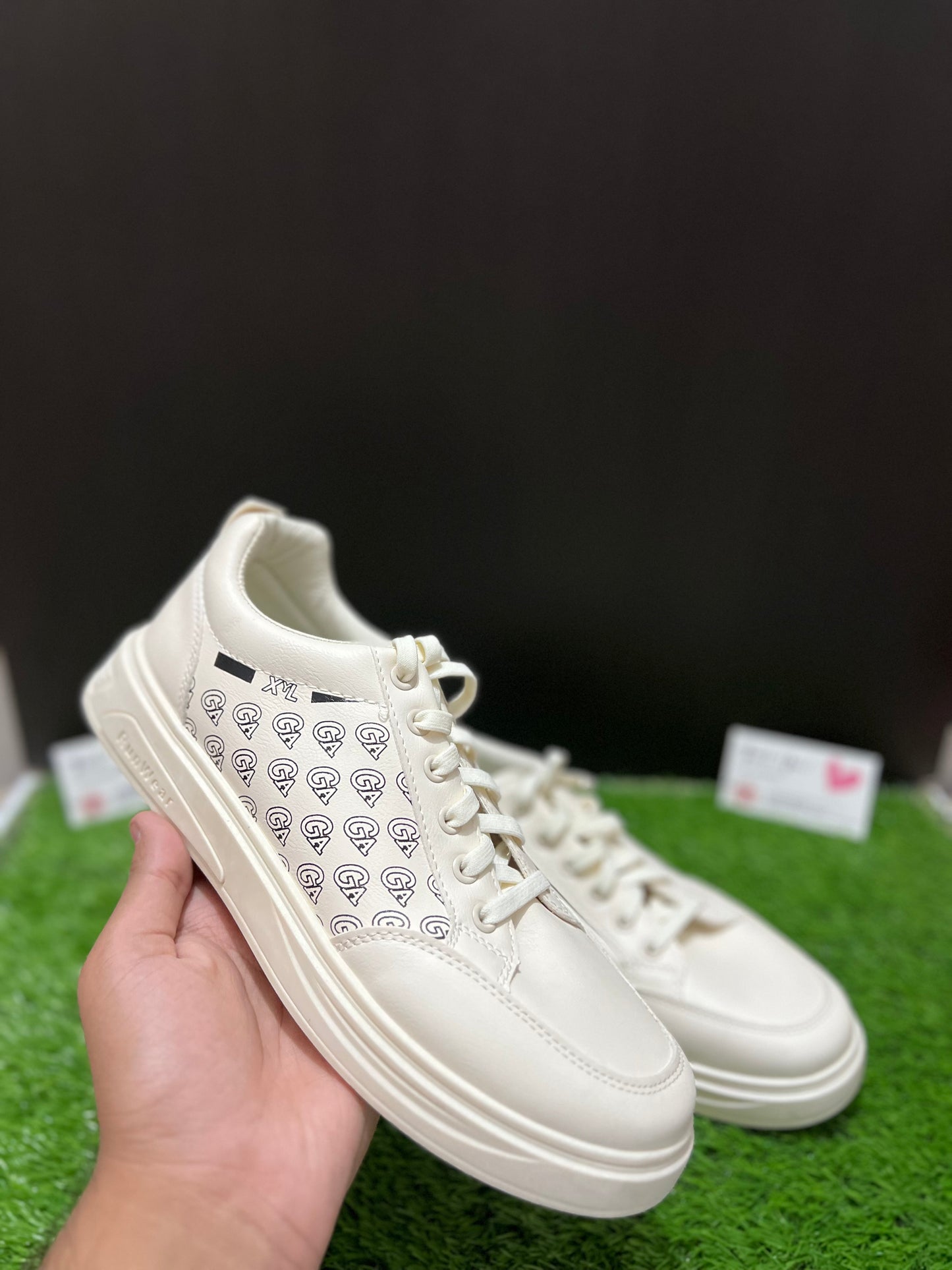 Minimalist 'Printed Side-Panel' Casual Sneakers – Off-White & Cream