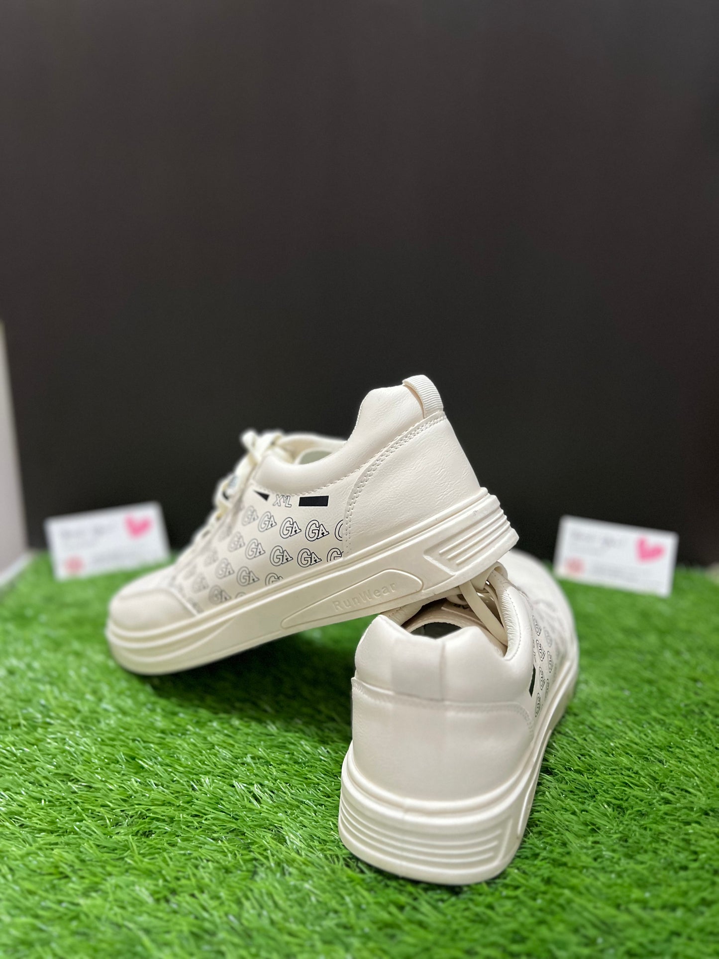 Minimalist 'Printed Side-Panel' Casual Sneakers – Off-White & Cream