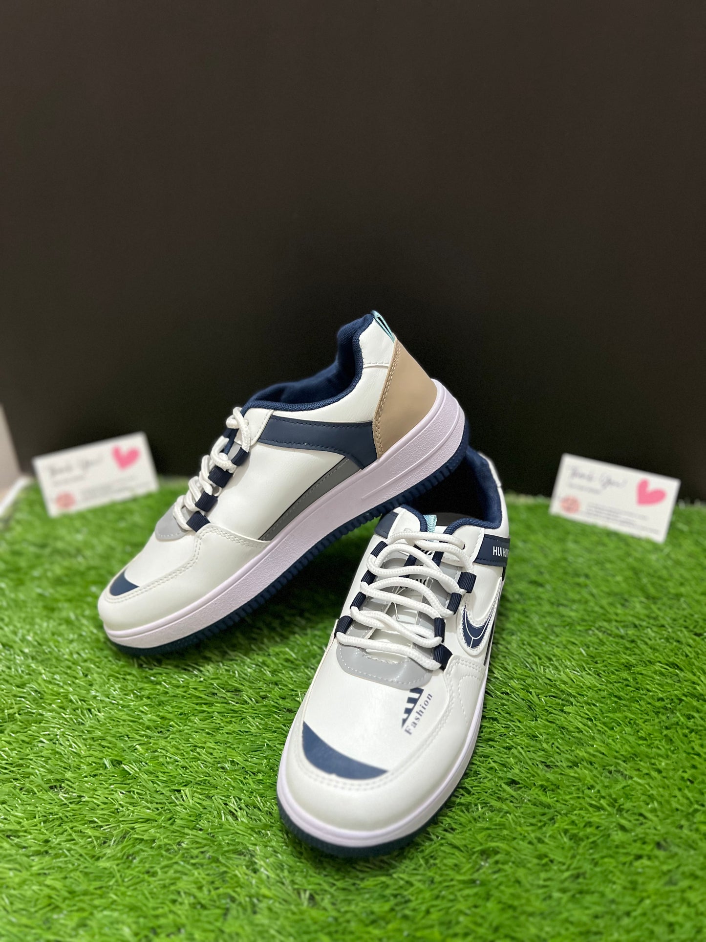 Run Wear 'Fashion' Casual Sneakers – White & Navy Blue