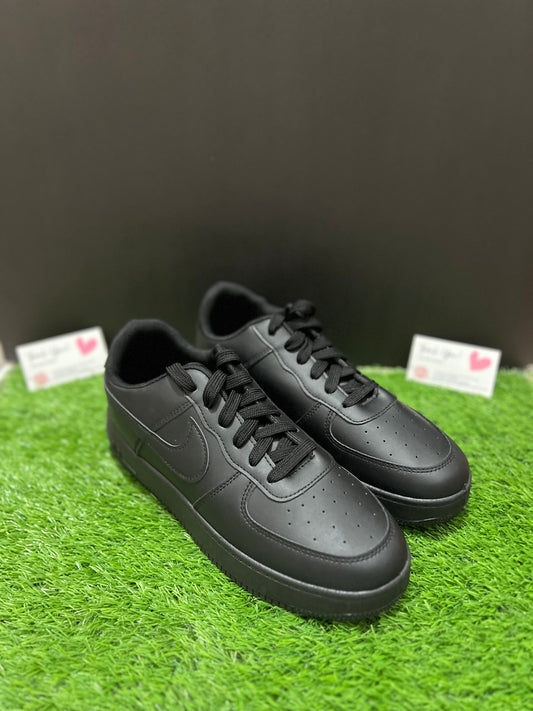 Nike Air Force 1 Low – Triple Black Edition